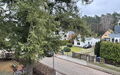 Blick in die ruhige Straße