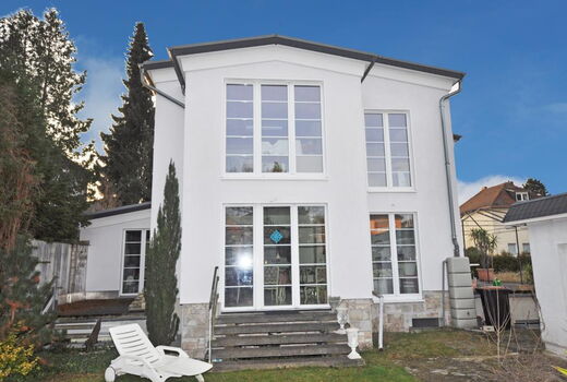 Worauf Sie gewartet haben: Haus mit Potential in Top-Zustand und ruhiger GrünlageWorauf Sie gewartet haben: Haus mit Potential in Top-Zustand und ruhiger Grünlage